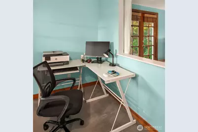15539 Washington Avenue NE, Bainbridge Island, WA 98110 - Photo 25