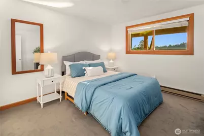 15539 Washington Avenue NE, Bainbridge Island, WA 98110 - Photo 27