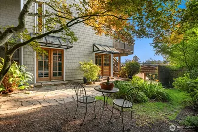 15539 Washington Avenue NE, Bainbridge Island, WA 98110 - Photo 33