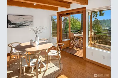 15539 Washington Avenue NE, Bainbridge Island, WA 98110 - Photo 13