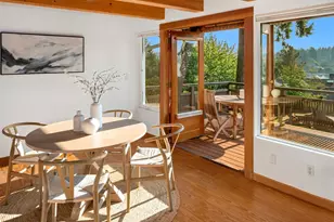 15539 Washington Ave NE, Bainbridge Island, WA 98110 - Photo 13