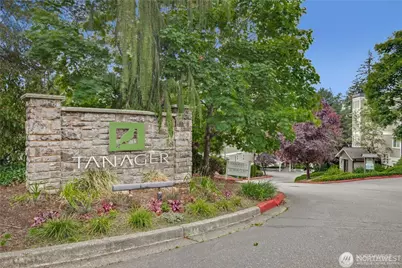 11313 NE 128th Street #101, Kirkland, WA 98034 - Photo 1
