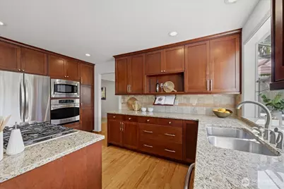 13408 SE 85th Street, Newcastle, WA 98059 - Photo 11