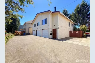 8848 Interlake Avenue N, Seattle, WA 98103 - Photo 1