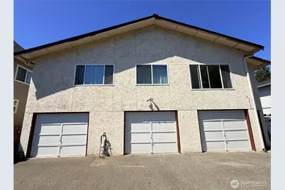 8848 Interlake Avenue N, Seattle, WA 98103 - Photo 25