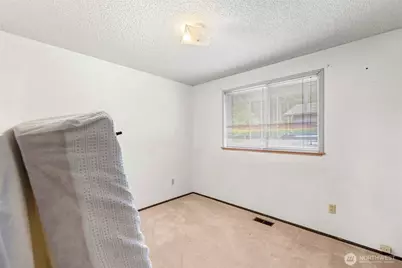 1127 SW Fairhaven Drive, Oak Harbor, WA 98277 - Photo 17