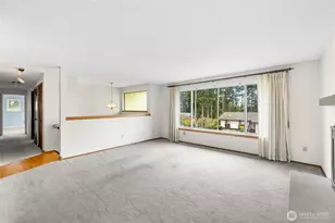 1127 SW Fairhaven Dr, Oak Harbor, WA 98277 - Photo 9