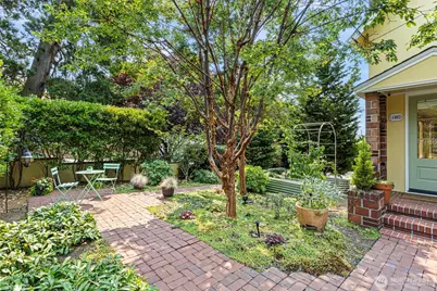 4403 4th Avenue NW, Seattle, WA 98107 - Photo 3