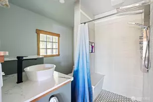 28243 Manzanita Beach Rd SW, Vashon, WA 98070 - Photo 15