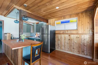 28243 Manzanita Beach Road SW, Vashon, WA 98070 - Photo 9