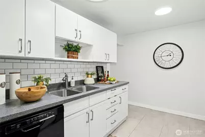 1572 NE 170th Street, Shoreline, WA 98155 - Photo 11