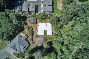 8209 144th Pl SE, Newcastle, WA 98059 - Photo 3