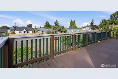 1816 W 6th Street, Port Angeles, WA 98363 - Photo 11