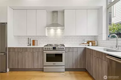 3043 C 21st Avenue W, Seattle, WA 98199 - Photo 5