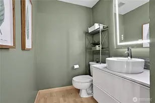 10011 NE 138th Pl, Kirkland, WA 98034 - Photo 9