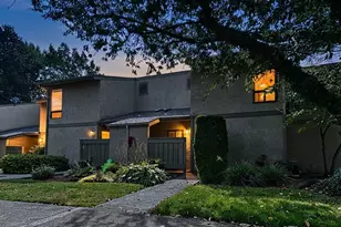 10011 NE 138th Pl, Kirkland, WA 98034 - Photo 1