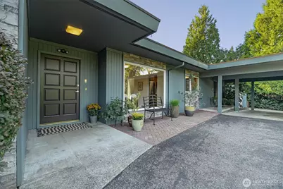 15805 64th Avenue NE, Kenmore, WA 98028 - Photo 1