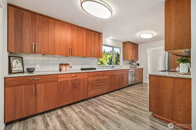 15805 64th Avenue NE, Kenmore, WA 98028 - Photo 13