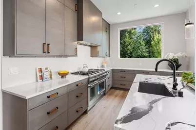 5630 Beach Drive SW, Seattle, WA 98136 - Photo 9