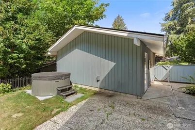 1828 Lakewood Circle SE, Olympia, WA 98501 - Photo 35
