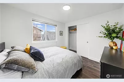 4111 Whitman Avenue N #402, Seattle, WA 98103 - Photo 7