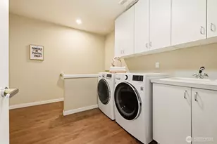 16102 SE Cougar Mountain Way, Bellevue, WA 98006 - Photo 29
