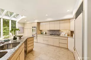 16102 SE Cougar Mountain Way, Bellevue, WA 98006 - Photo 11