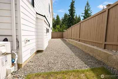 18532 Meridian Ave SE, Bothell, WA 98012 - Photo 35