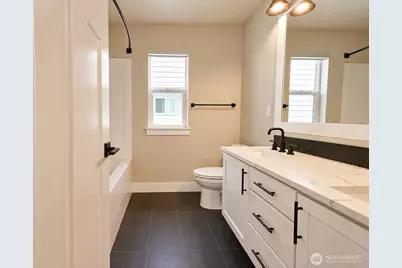 18532 Meridian Ave SE, Bothell, WA 98012 - Photo 31