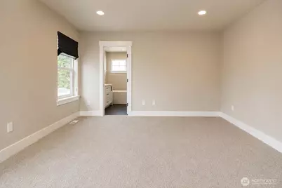 18532 Meridian Ave SE, Bothell, WA 98012 - Photo 17