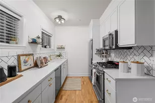 2203 Yale Ave. E., Seattle, WA 98102 - Photo 9