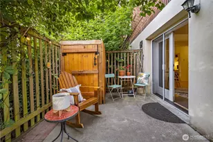2203 Yale Ave. E., Seattle, WA 98102 - Photo 3