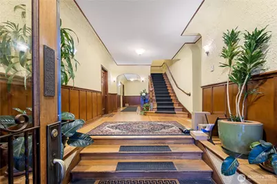 2203 Yale Avenue E #B1, Seattle, WA 98102 - Photo 27