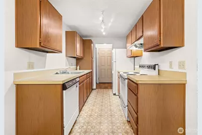 12528 NE 117th Place #E1, Kirkland, WA 98034 - Photo 11