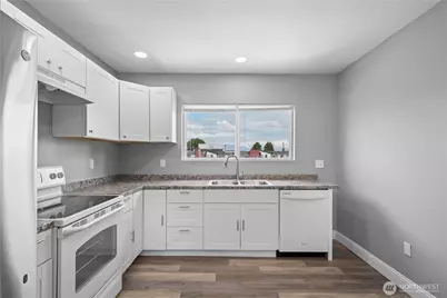 615 Martin Luther King Jr Way, Tacoma, WA 98405 - Photo 19