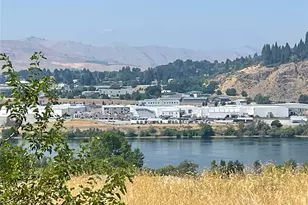315 NW Deep River Ct, East Wenatchee, WA 98802 - Photo 1