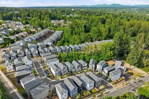 309 207th Pl SE, Bothell, WA 98012 - Photo 3