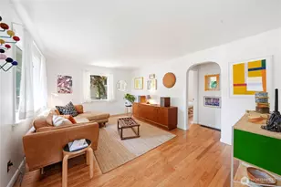 9223 21st Ave SW, Seattle, WA 98106 - Photo 5