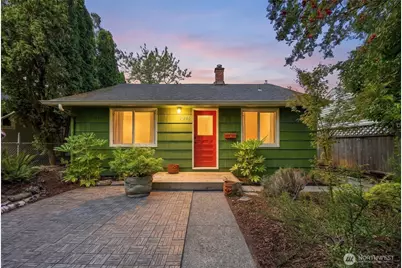 9223 21st Avenue SW, Seattle, WA 98106 - Photo 1