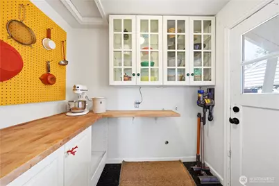 9223 21st Avenue SW, Seattle, WA 98106 - Photo 11