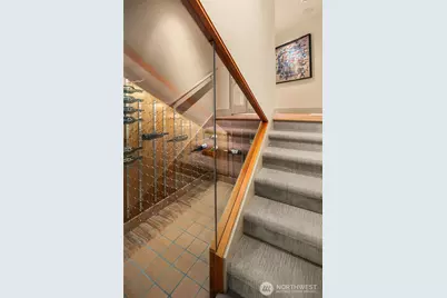 2667 44th Avenue W, Seattle, WA 98199 - Photo 27