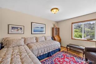 1800 Skyline Way, Anacortes, WA 98221 - Photo 17