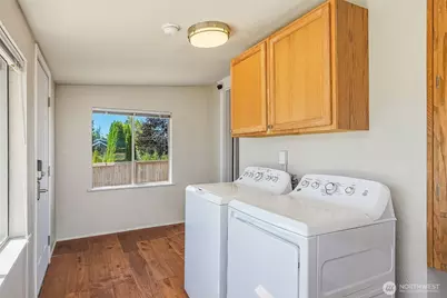 1711 Emerald Street, Milton, WA 98354 - Photo 13