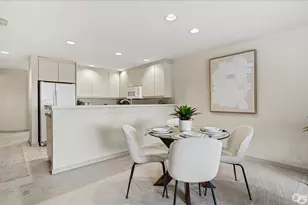 1231 5th Ave N, Seattle, WA 98109 - Photo 13
