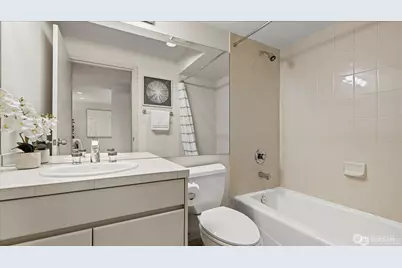 1231 5th Avenue N #202, Seattle, WA 98109 - Photo 25
