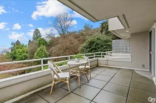1231 5th Ave N, Seattle, WA 98109 - Photo 9