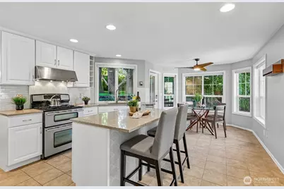1011 16th Court, Mukilteo, WA 98275 - Photo 17