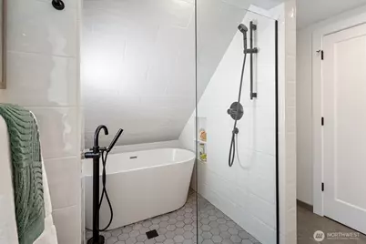 8036 9th Avenue NW, Seattle, WA 98117 - Photo 21