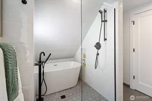 8036 9th Ave NW, Seattle, WA 98117 - Photo 21