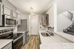 9825 18th Ave W, Everett, WA 98204 - Photo 7